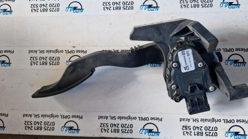 Pedala acceleratie Opel Meriva A 2003-2010 93335443 DA