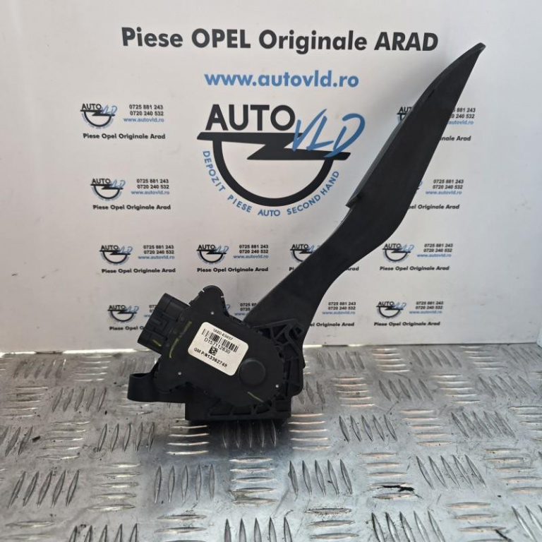 Pedala acceleratie Opel Meriva B 2010-2014 13362749