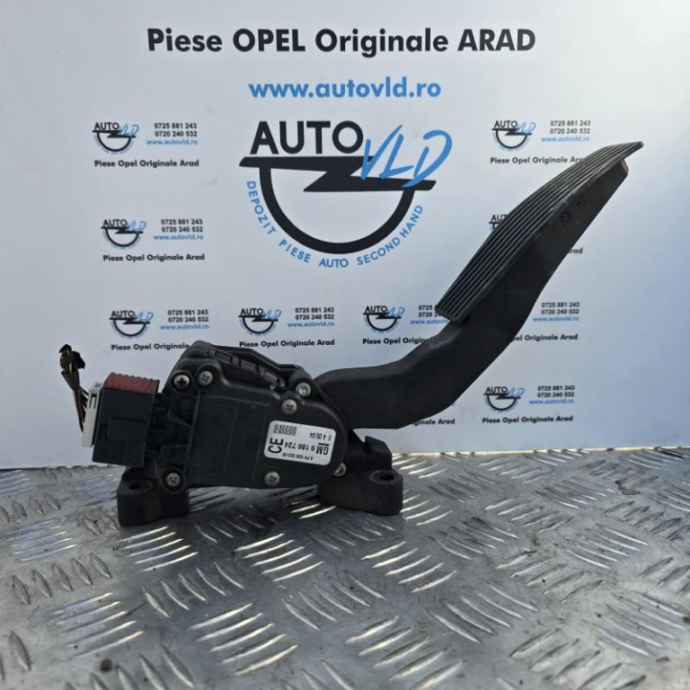 Pedala acceleratie Opel Vectra C 2002-2005 1.9 cdti Z19DTH 9186724 CE