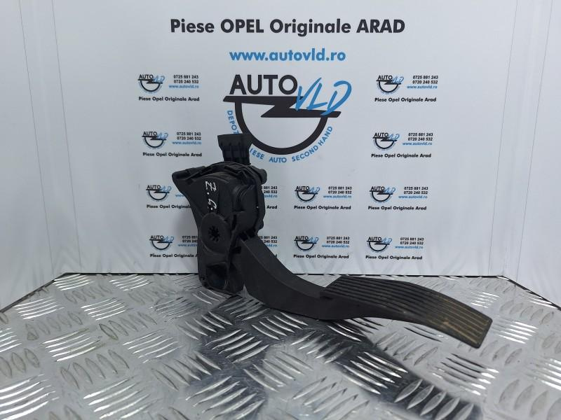 Pedala acceleratie Opel Zafira C 2011-2019 ; 13253781