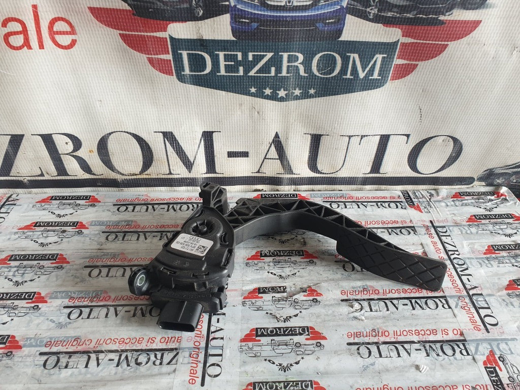 Pedala acceleratie originala Audi A6 C6 (4F) 2.7 TDI quattro cod piesa : 8K1721523