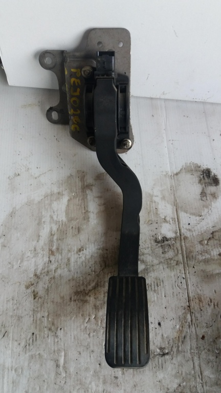 Pedala acceleratie peugeot 206 2.0 hdi 0280752237