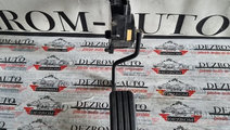 Pedala acceleratie Renault Clio III 1.2 16V 78cp c...