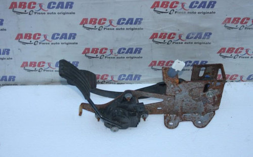 Pedala acceleratie Renault Kangoo 2 2007-2013 8200436878