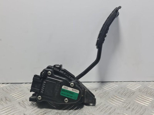 Pedala acceleratie Renault Master 1998-2010 7700314525