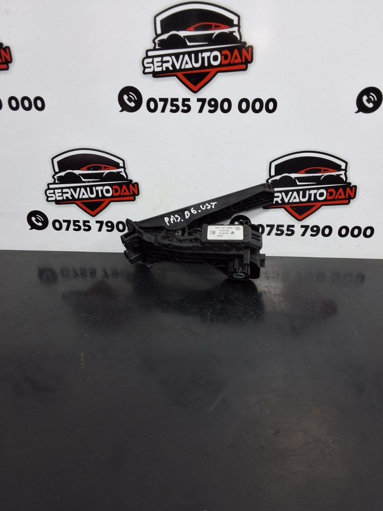Pedala acceleratie Volkswagen Passat B6 3C (2005-2010) 2.0 Motorina 2009, 1K1721503P