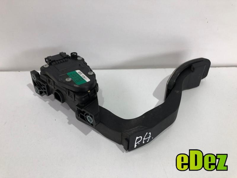Pedala acceleratie Volkswagen Phaeton (2002-2010) 3.0 tdi CEXA 3d1721503n