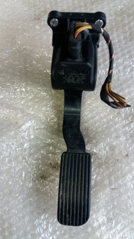 Pedala acceleratie vw crafter 2.5 tdi 0280755023