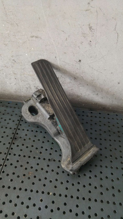 Pedala acceleratie vw golf 5 1k1 1k1721503p
