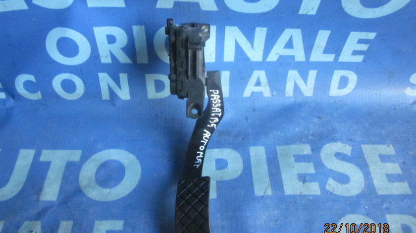 Pedala acceleratie VW Passat B5 1.9tdi; 8D2 721 523