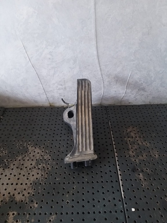 Pedala acceleratie vw passat b6 3c 1k1721503l 6pv00860000