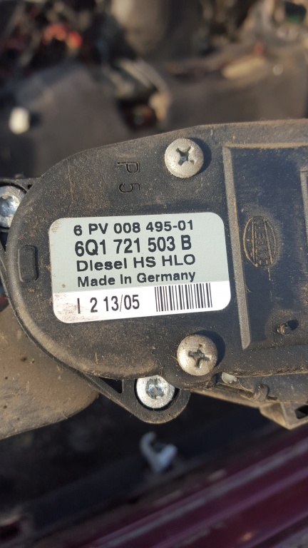 Pedala Acceleratie VW Polo 1,9tdi AXR 2005 6Q1 721 503 B