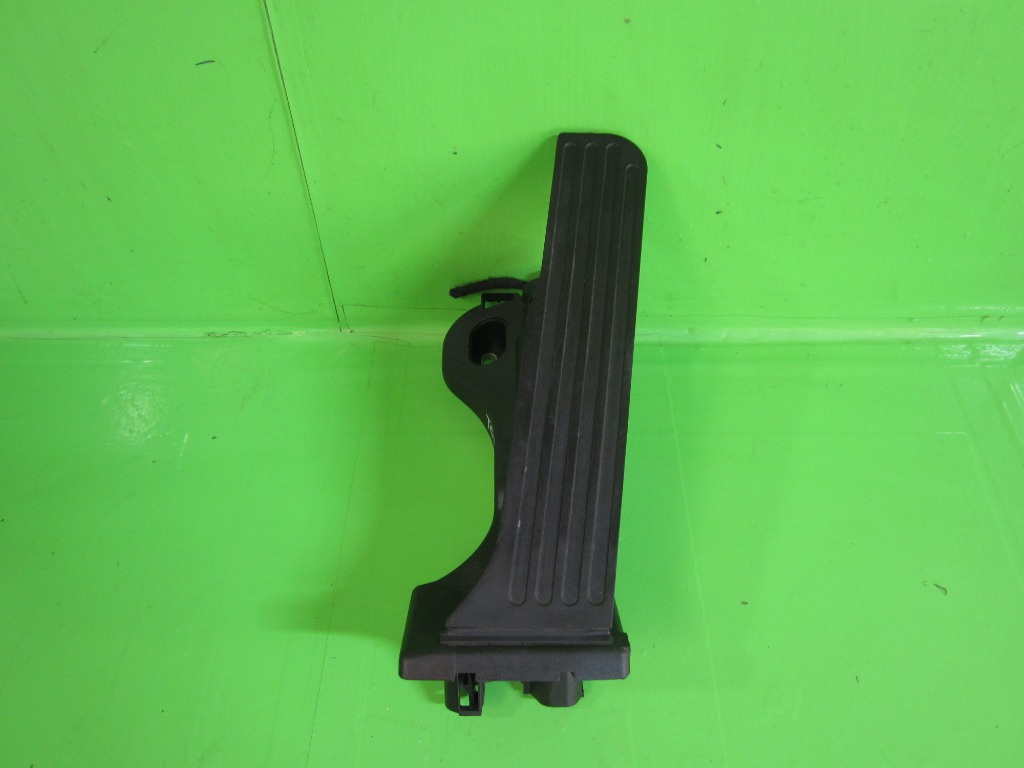 PEDALA ACCELERATIE VW TOURAN 2.0 TDI 103KW 140CP FAB. 2003 - 2015 ⭐⭐⭐⭐⭐