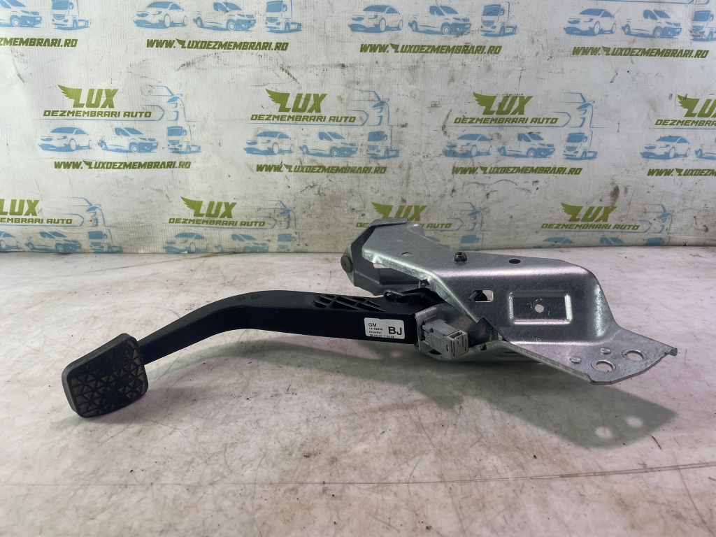 Pedala ambreiaj 13192503 Opel Zafira B [2005 - 2010] 1.7 cdti A17DTR