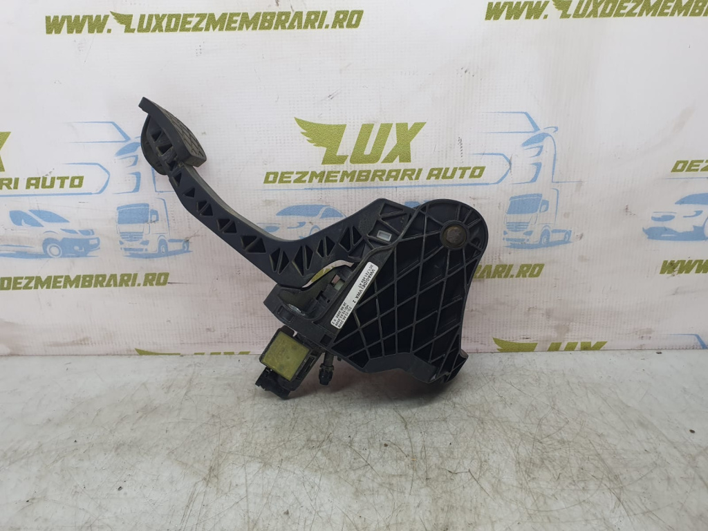 Pedala ambreiaj 3c1721059at Volkswagen VW Passat B6 [2005 - 2010]
