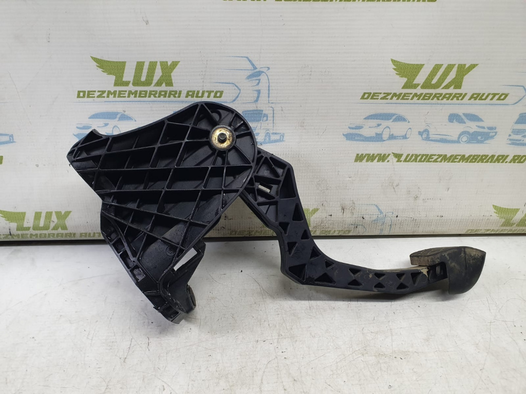 Pedala ambreiaj 3c1721059q Volkswagen VW Passat B6 [2005 - 2010] 1.9 tdi BLS