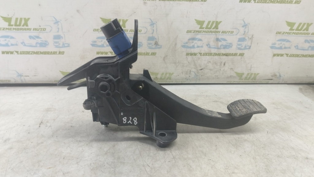Pedala ambreiaj 465039034r Dacia Logan 2 [2013 - 2016]