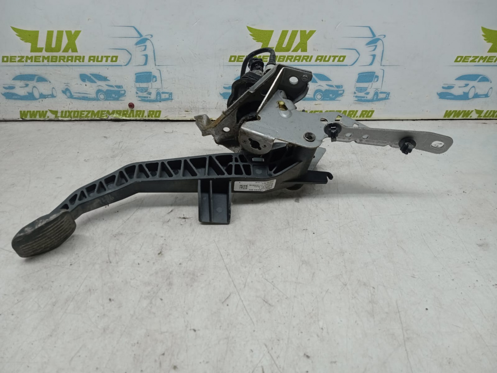 Pedala ambreiaj 4m51-7b633-xh Ford Focus 2 [2004 - 2008]