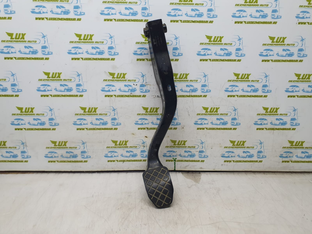 Pedala ambreiaj 8d1721140d Volkswagen VW Passat B5 [1996 - 2000] 1.6 benzina AHL