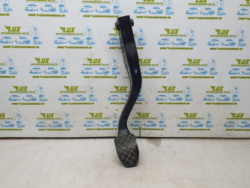 Pedala ambreiaj 8d1721140d Volkswagen VW Passat B5 [1996 - 2000] 1.6 benzina AHL