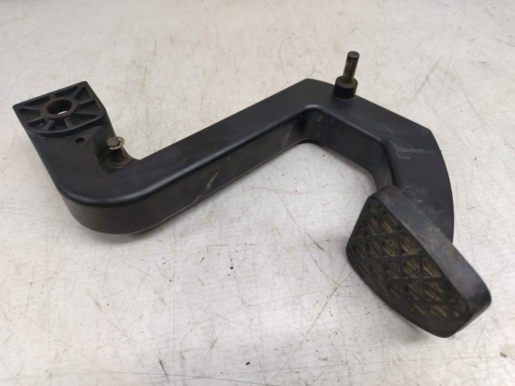 Pedala ambreiaj A6382900416 Mercedes-Benz Vito W638 [1996 - 2003]