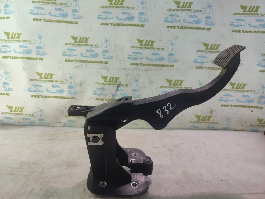 Pedala ambreiaj Chevrolet Lacetti [2004 - 2013] 1.4 benzina