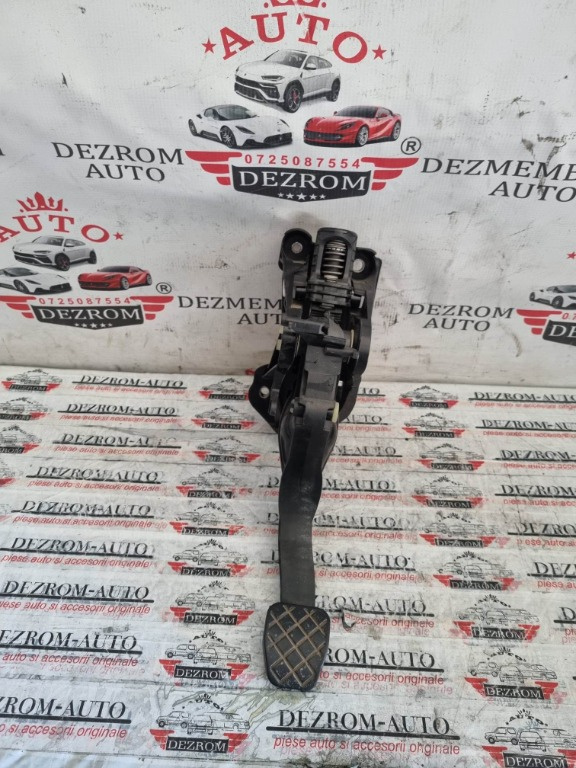 Pedala ambreiaj completa VW Touran II cod piesa : 5q1721059gh