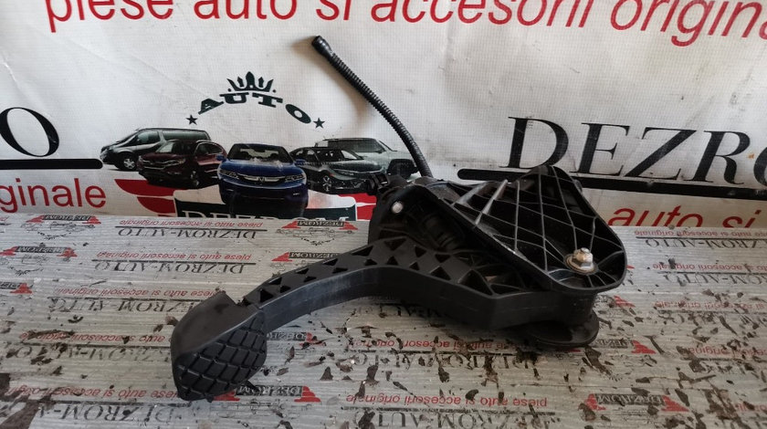 Pedala ambreiaj cu pompa originala Audi A3 8P Hatchback cod piesa : 1K1721059FF