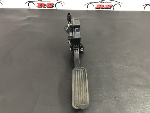 Pedala de acceleratie Toyota RAV 4 D4D 2.2 177 cp Manual sedan 2007 (7811042010)