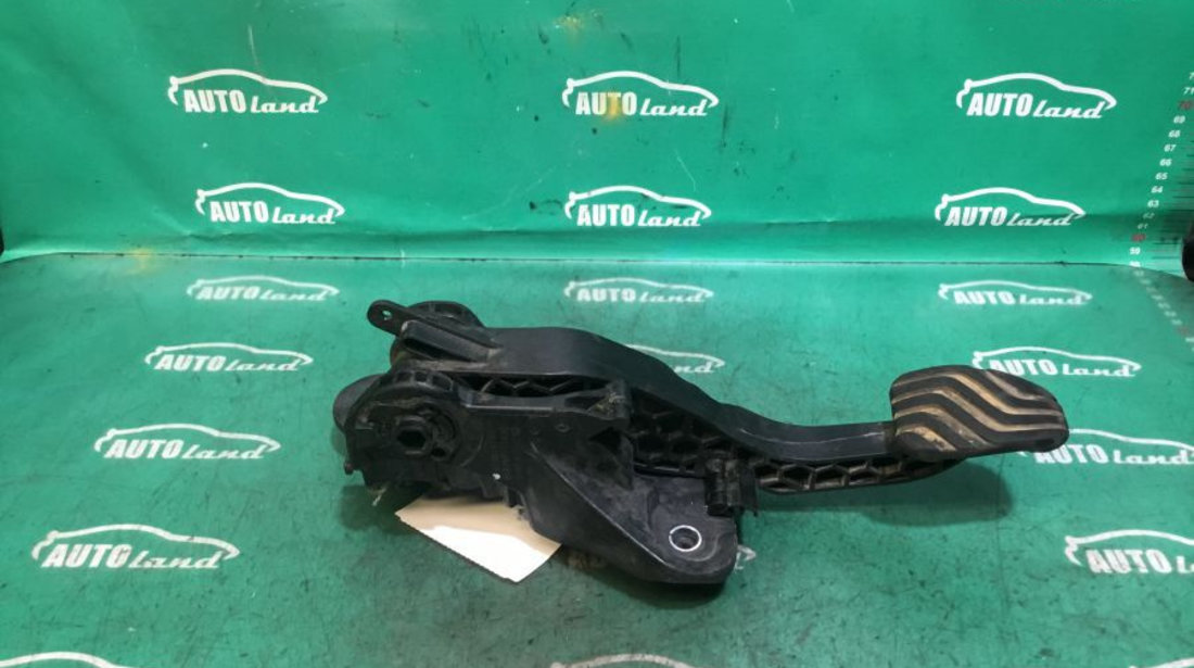 Pedala de Ambreiaj 465031714r 2019 Dacia DUSTER 2010