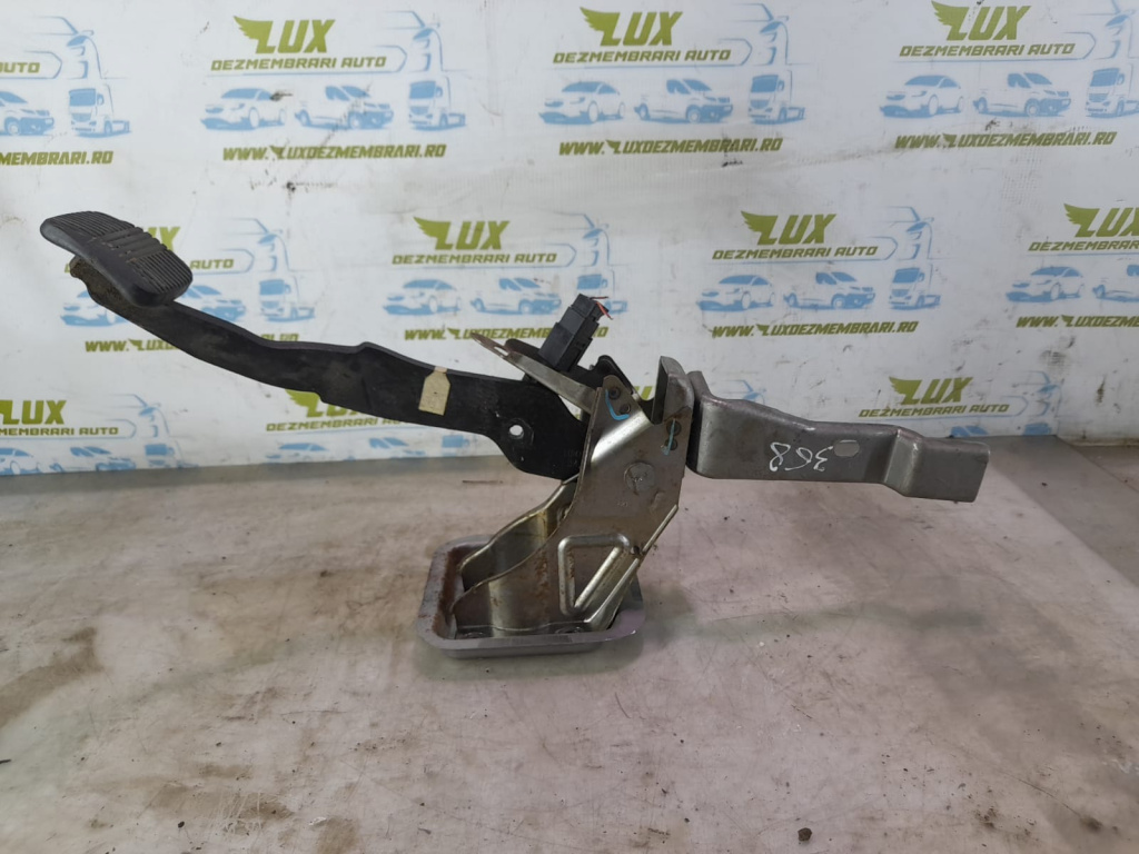 Pedala de frână Nissan Almera Tino V10 [2000 - 2006] 1.8 benzina QG18
