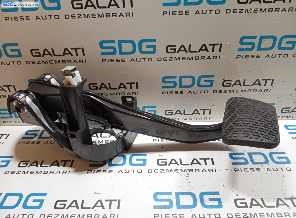 Pedala de Frana Mercedes Clasa C Class W204 S204 2.2 CDI 2007 - 2014 Cod A2042902001 PP204290056 [M7608]