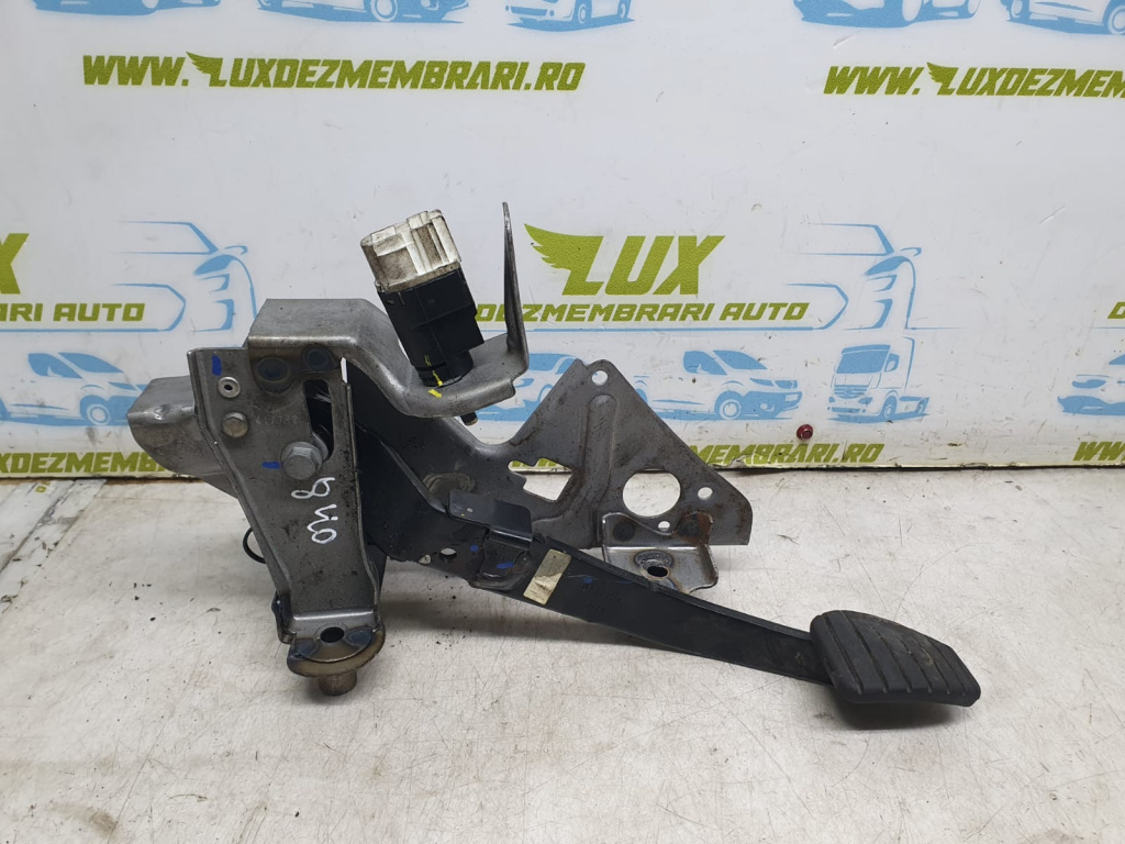 Pedala frana 0.9 TCE H4B408 Renault Captur [facelift] [2017 - 2019] 0.9 TCE H4B408