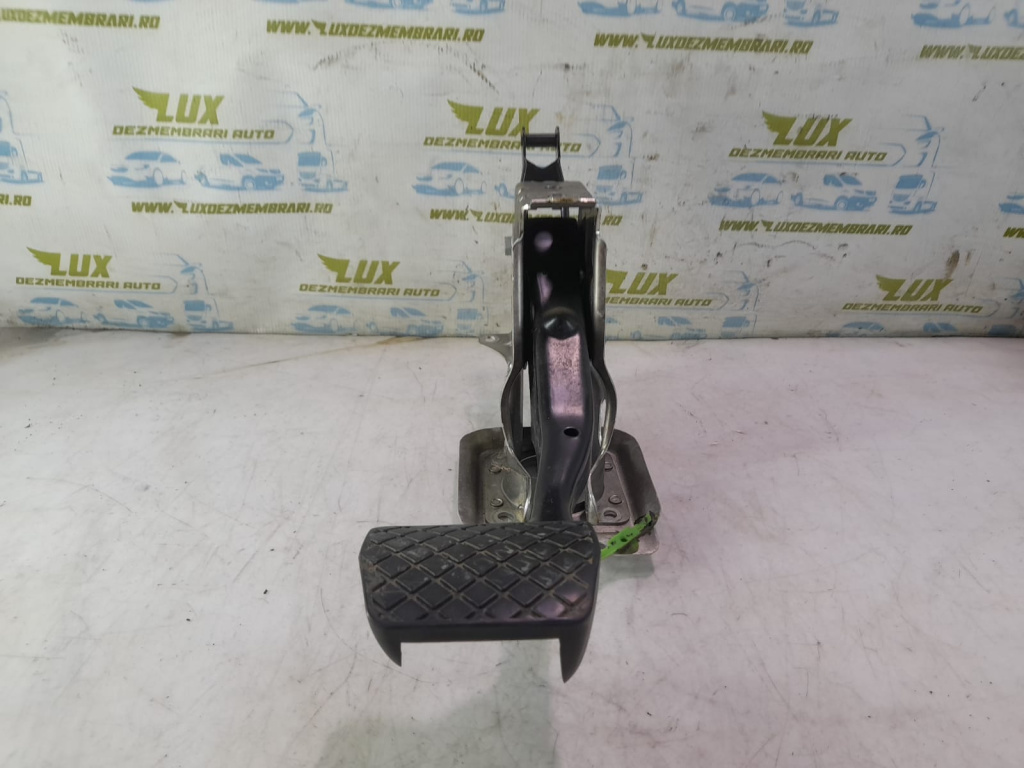 Pedala frana 1K1723057AD Volkswagen VW Golf 5 [2003 - 2009] 1.6 fsi BSE