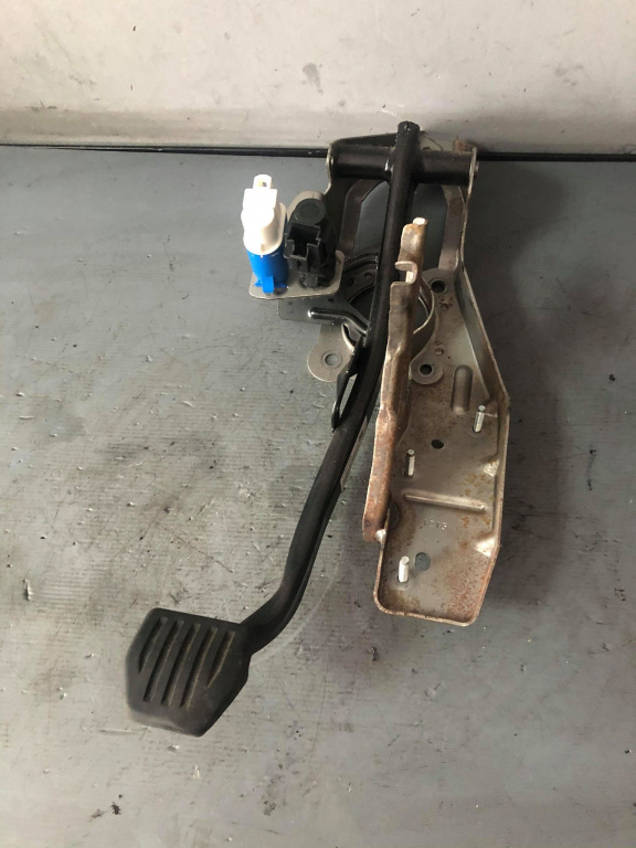 Pedala frana 2.0 d volvo xc60 2010-2014 31341099