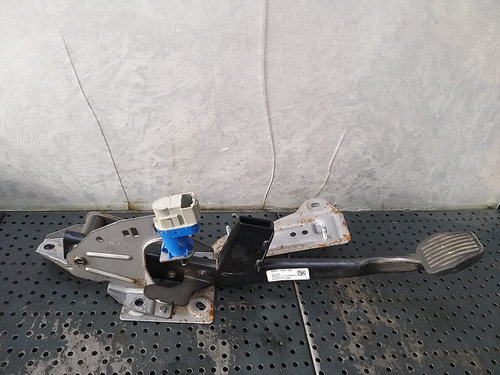 Pedala frana 2.0 tdci ford kuga 2 dm2 av612467ae