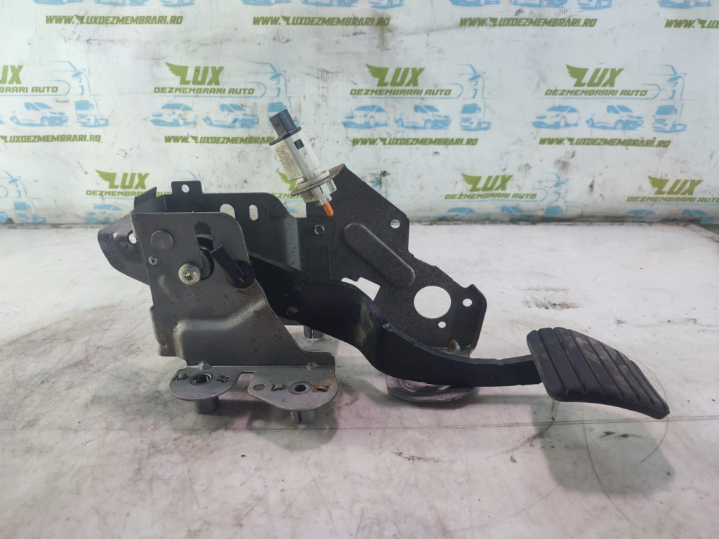 Pedala frana 465010015R Renault Megane 3 [2th facelift] [2013 - 2020] 1.5 dci K9K656 euro 6