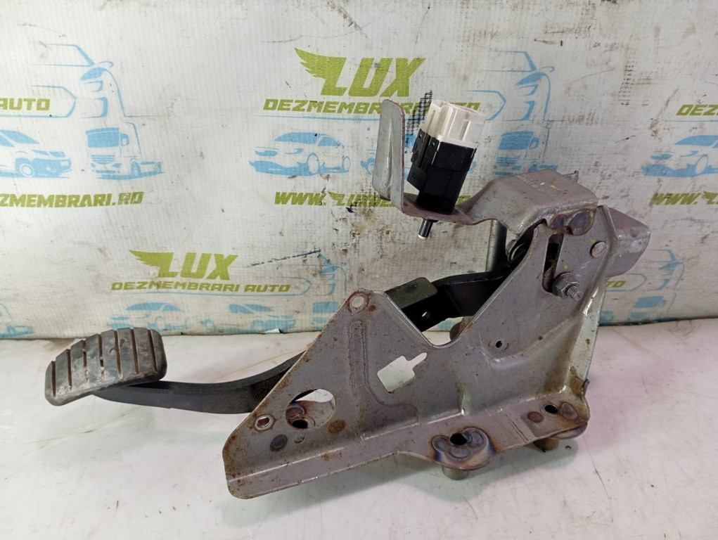 Pedala frana 465013423r Renault Clio 4 [2012 - 2020] 1.5 dci K9K608