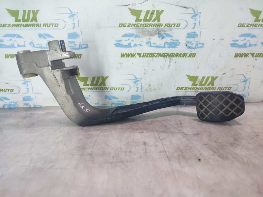 Pedala frana 8d1721316g Volkswagen VW Passat B5.5 [facelift] [2000 - 2005] 1.9 tdi AVF