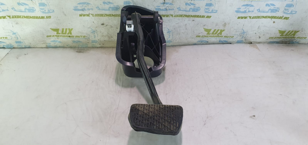 Pedala frana a2222940001 Mercedes-Benz C-Class W205/S205/C205 [2014 - 2018] 2.2 cdi om651921