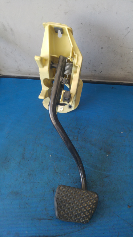 Pedala frana bmw seria 5 f11 525 2.0 d 6775368-04