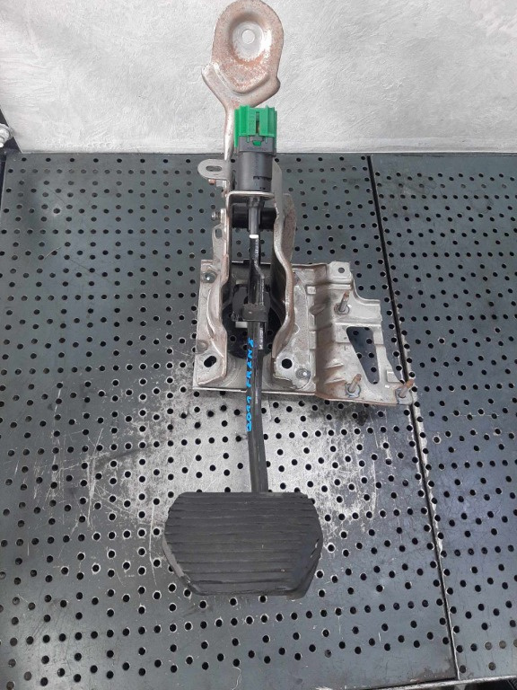 Pedala frana citroen c4 2 b7 1.6 hdi