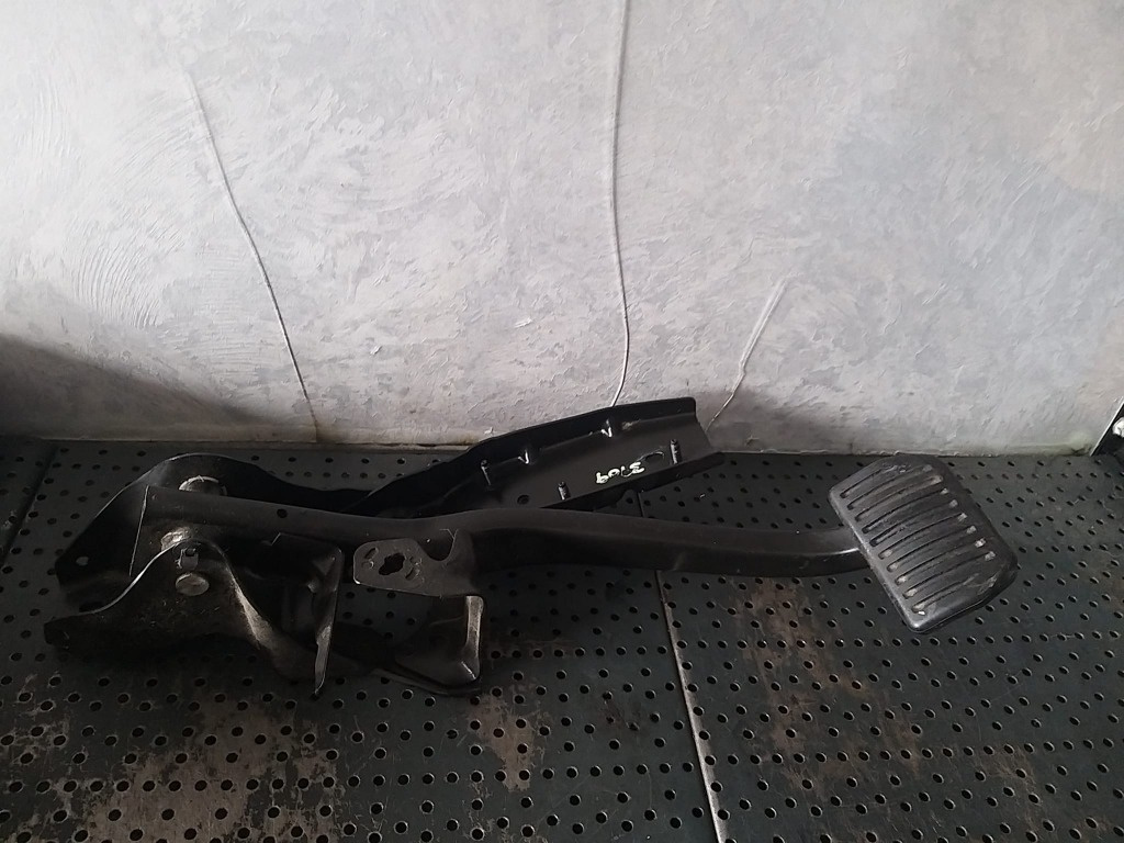 Pedala frana land rover range rover evoque l538 gj322d094cb