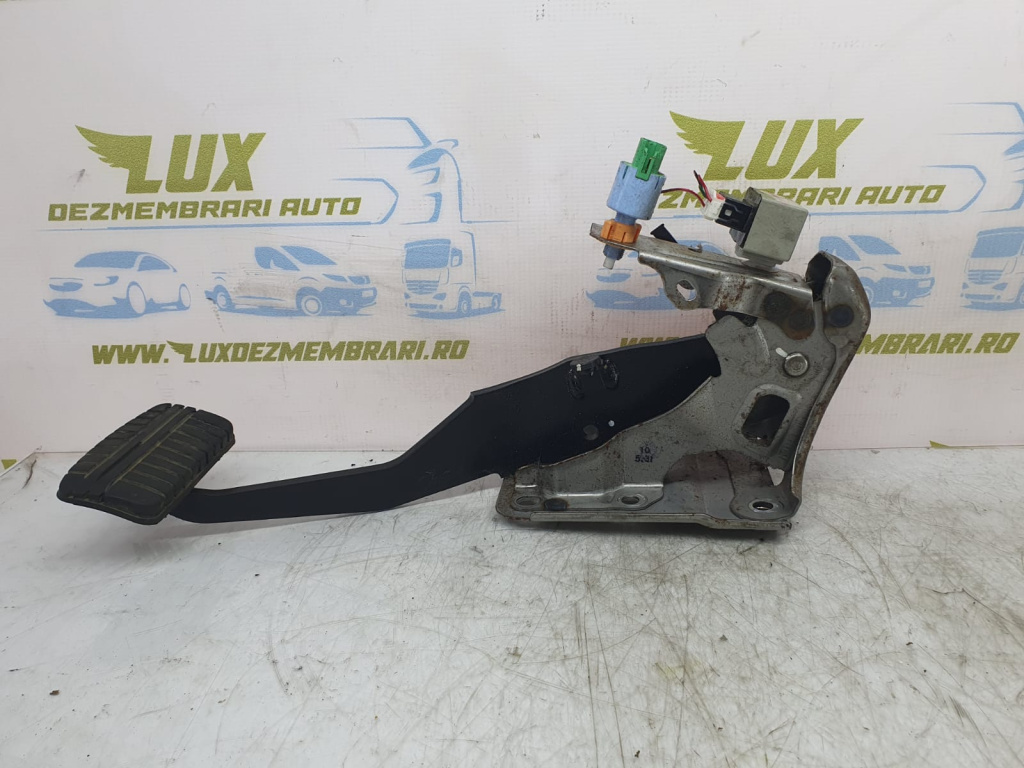 Pedala frana Mitsubishi Outlander 2 [facelift] [2009 - 2013] 2.2 hdi 4HN 4hk