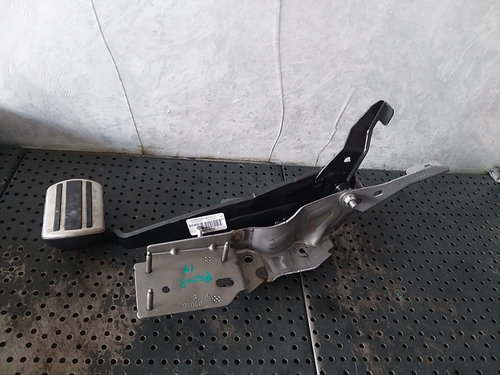 Pedala frana peugeot 5008 2 6c3043g