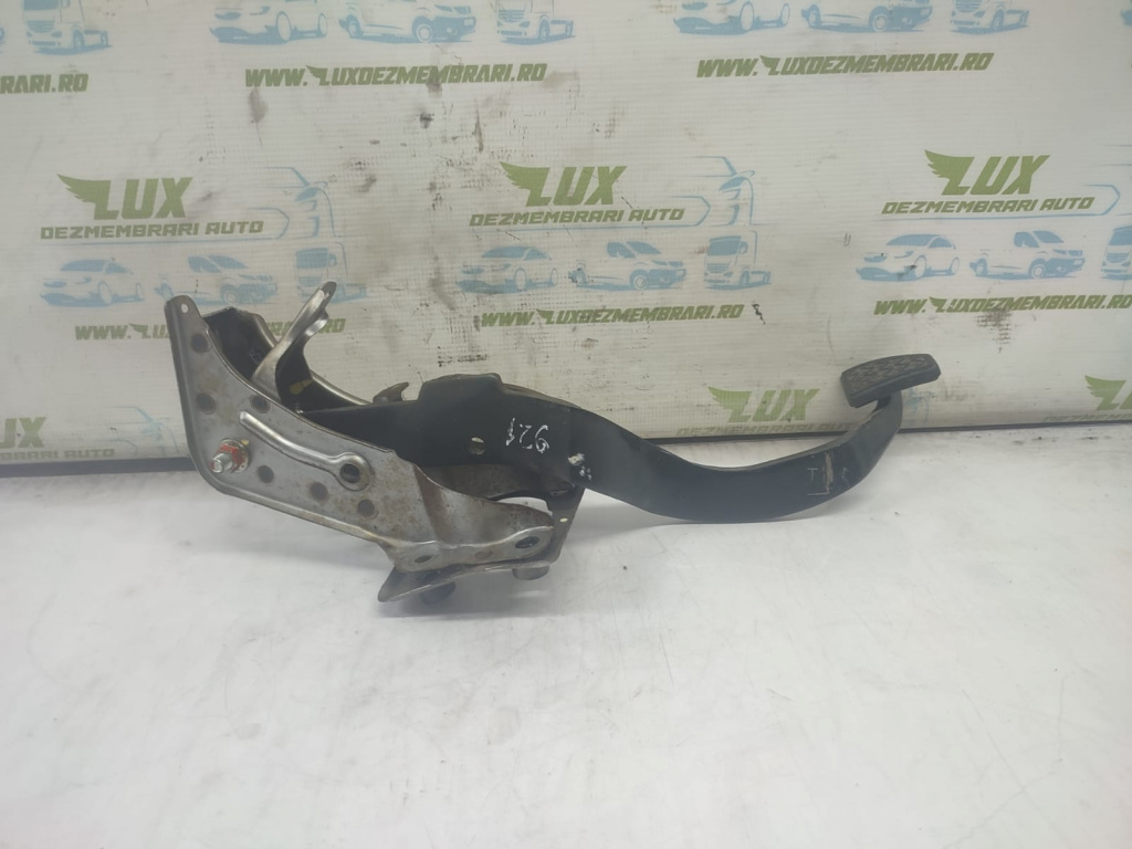 Pedala frana Toyota Hilux 7 [2005 - 2008] 2.5 2KD-FTV