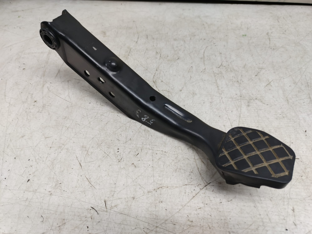Pedala frana Volkswagen VW Polo 4 9N [2001 - 2005] 1.2 benzina AZQ