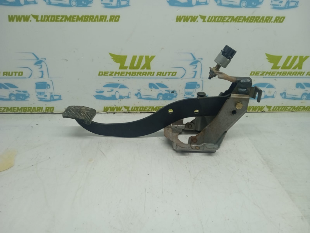 Pedala Mitsubishi Pajero Sport [1996 - 2005] 2.5 D