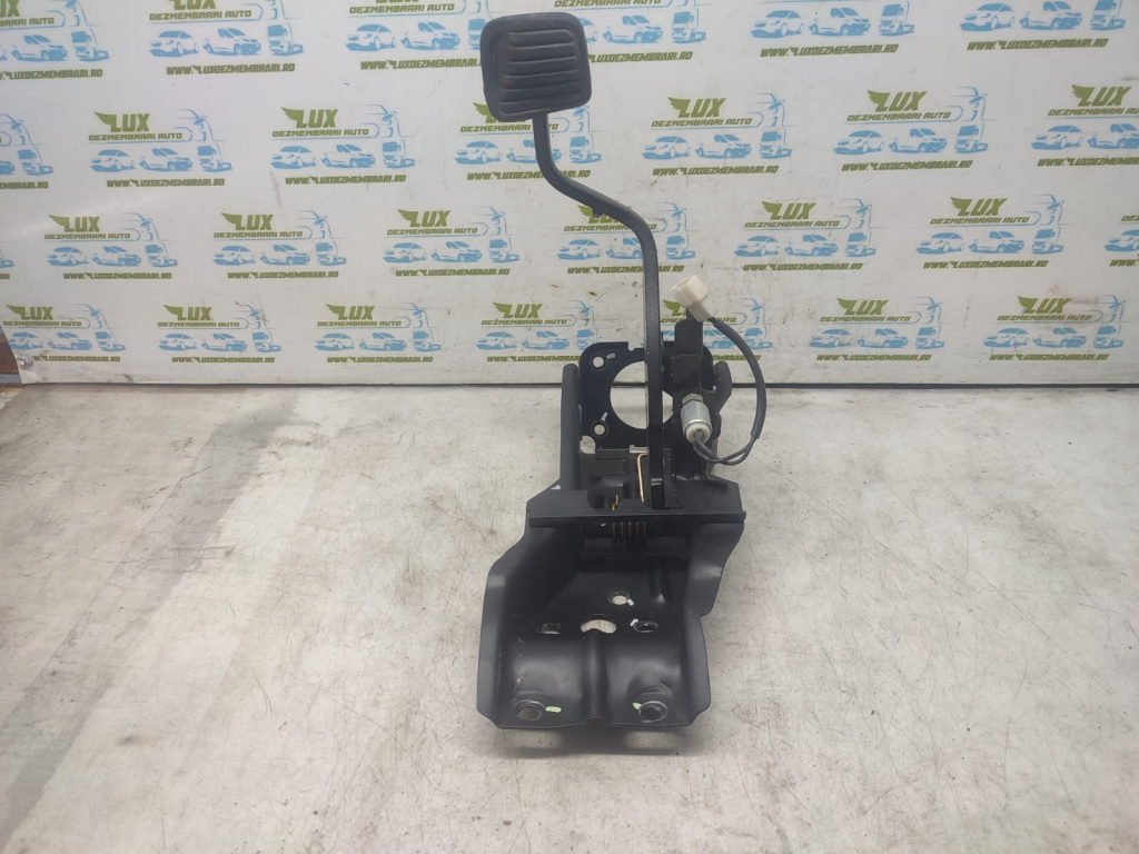 Pedala Renault Laguna 3 [2007 - 2011] 2.0 dci M9R 816