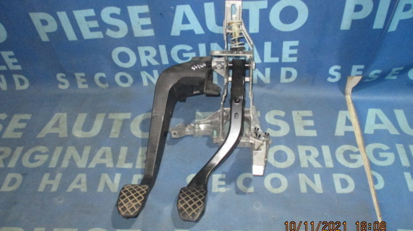 Pedalier Audi A4 2.0tdi; 8E1721117A